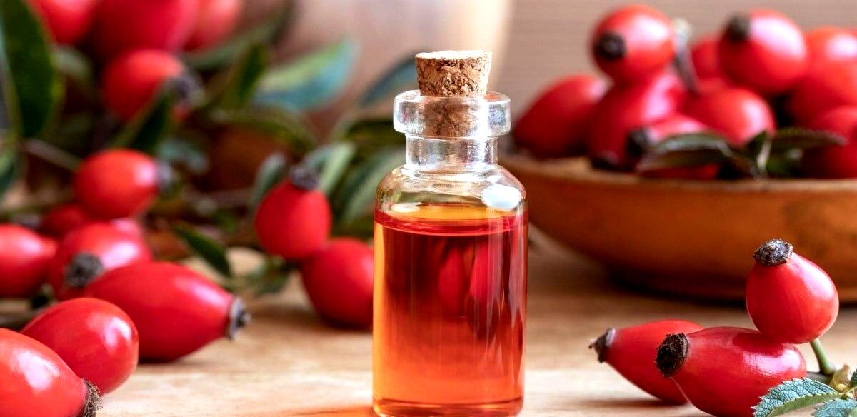 برای کنار گذاشتن محصولات آرایشی از روغن میوه نسترن استفاده کن + خواص