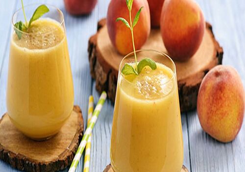 اسموتی هلو؛ خنک و رژیمی برای یه دورهمی تابستونی + طرز تهیه