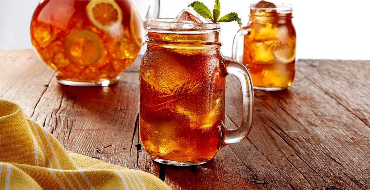 شربت بهار نارنج با تخم شربتی؛ یک نوشیدنی با هزاران فایده 