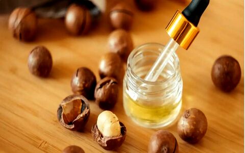 روغن ماکادمیا برای پوست و مو چه خواصی دارد؟ + نحوه مصرف