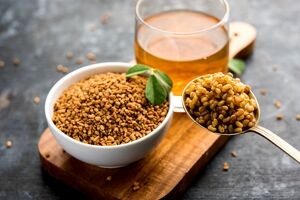 بذر شنبلیله برای رفع آکنه و لکه های پوستی + روش استفاده 