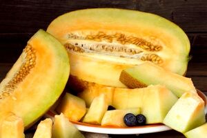 خواص خربزه در طب سنتی برای سلامتی + طبع و ارزش غذایی