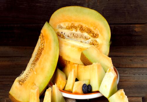خواص خربزه در طب سنتی برای سلامتی + طبع و ارزش غذایی