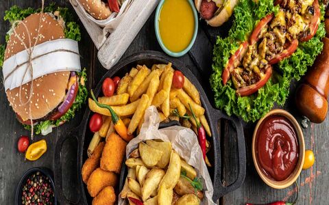 حواست باشه گرمازده شدی این غذاها رو نخوری! 