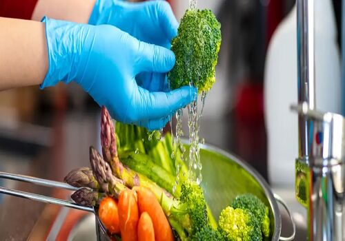 گیاه خواری چه تاثیری در زیبایی و سلامت پوست دارد؟