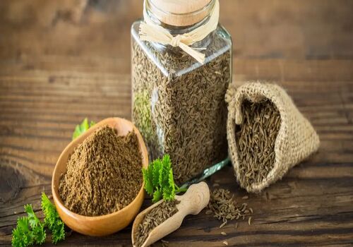 خواص عرق زیره برای لاغری، کبد و قند خون | چه کسانی نباید عرق زیره بخورند؟