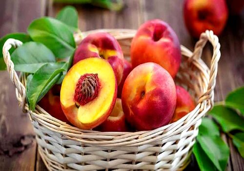 توصیه خوردن هلو به خانم هایی که می خوان بارداری ایمنی رو تجربه کنند