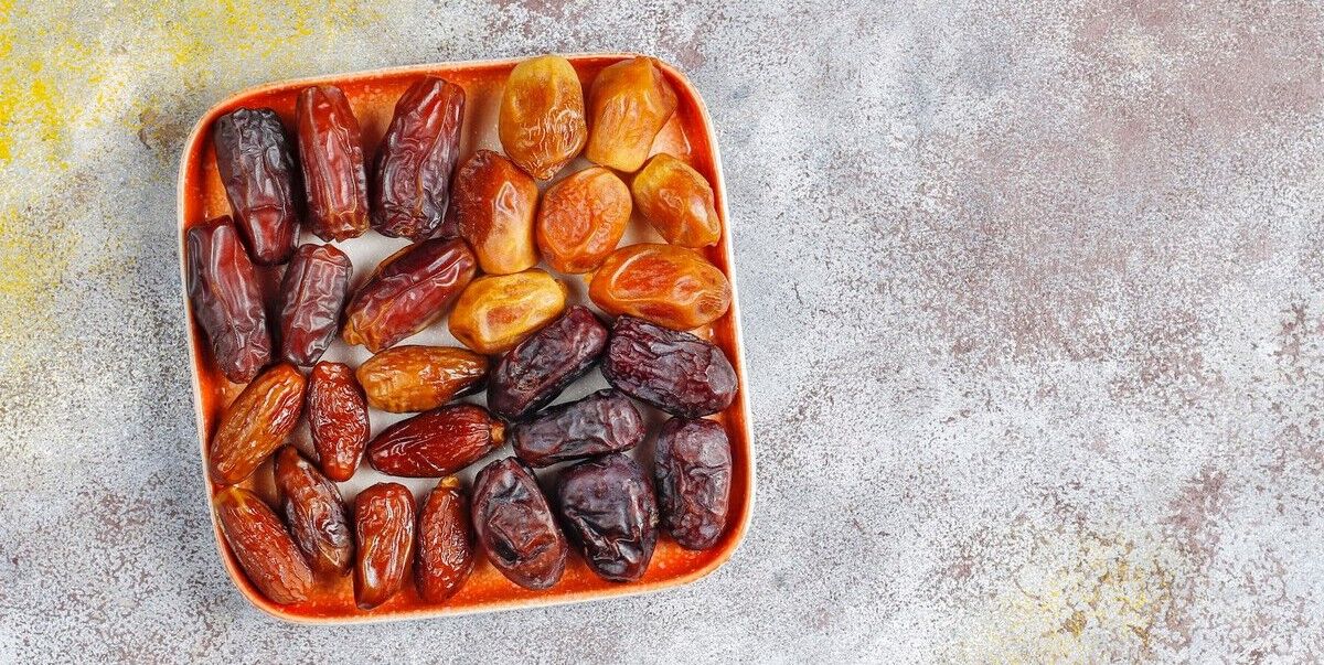 هر نوع خرما چه طبعی داره؟ | معرفی انواع خرما و طبع آن ها 