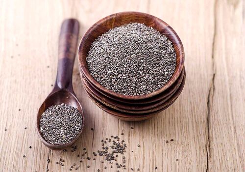 ۶ مورد از مهم ترین فواید درمانی دانه چیا برای سلامت بدن + عوارض مصرف