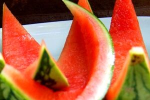 می دونستی پوست هندوانه هم مثل میوه اش خاصیت های بی نظیری داره؟