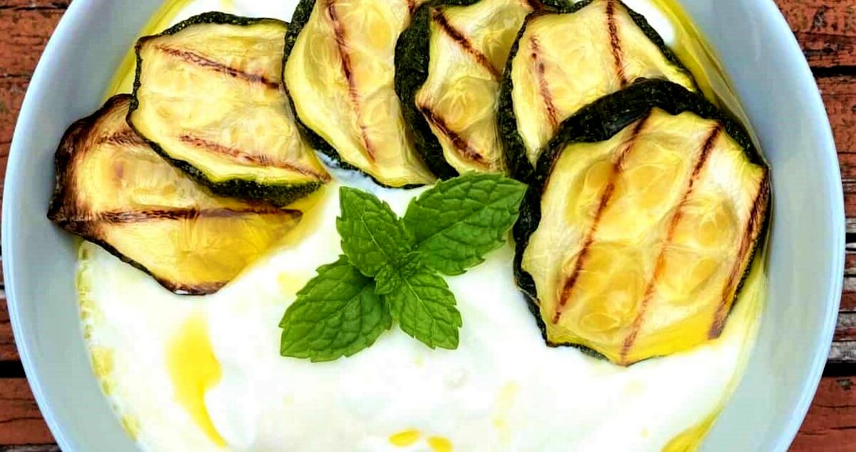 کدو سبز و ماست