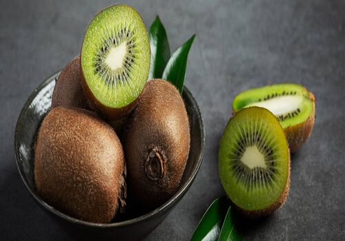 مهمترین خواص کیوی برای سلامتی + طبع و ارزش غذایی