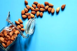 بادام درختی؛ بهترین آجیل برای سلامت جنسی آقایون | فواید بادام برای مردان