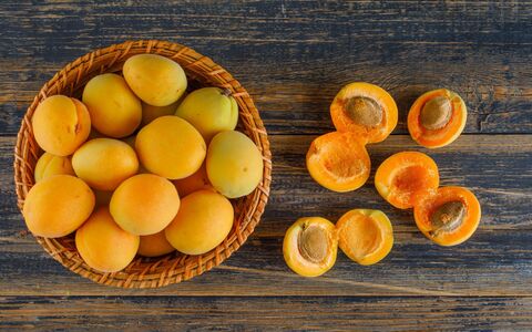 همه چیز درباره زردآلو؛ خواص، مضرات، طبع و ارزش غذایی آن 