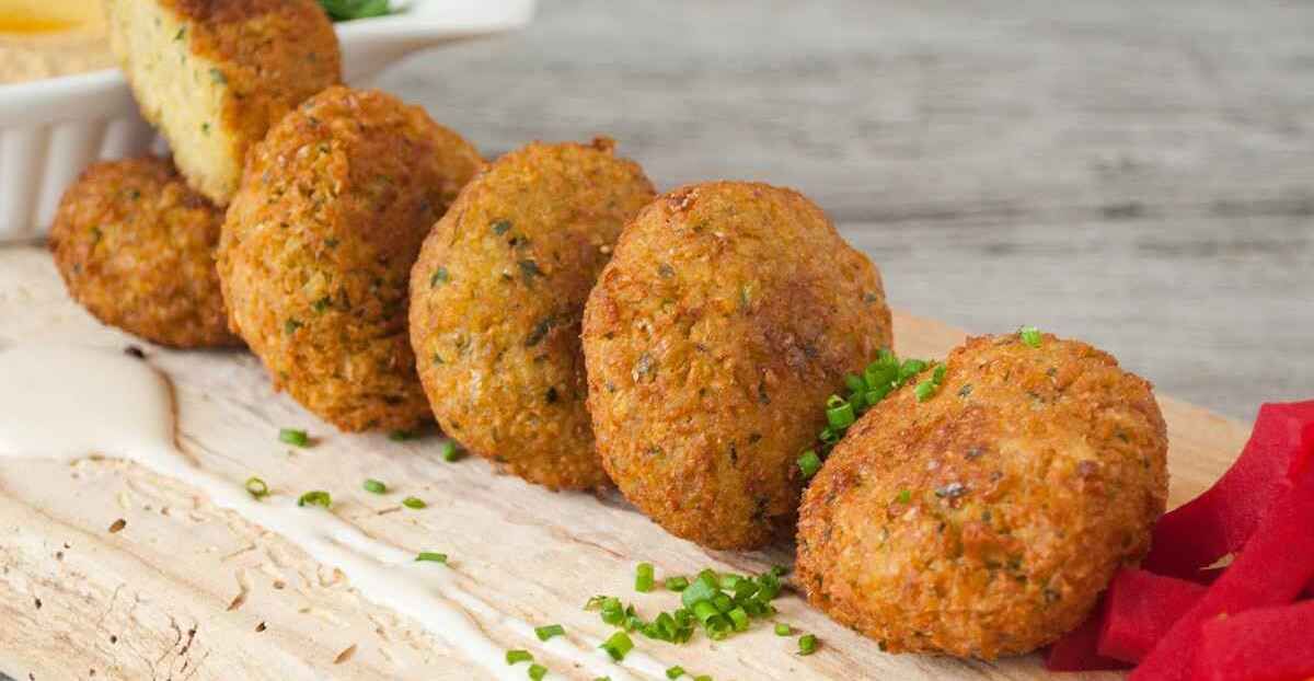 فلافل با ترکیب نخود و هویج؛ برای گیاهخواران سخت پسند!+ طرز تهیه 