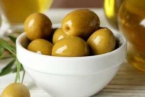 خواص بی نظیر زیتون برای سلامت بدن + طبع و ارزش غذایی
