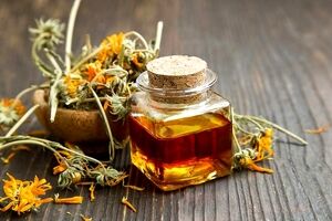 می دونستی با روغن همیشه بهار دیگه پوستت پیر نمیشه؟