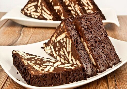 کیک یخچالی بدون شکر؛ سرد و خوشمزه برای آخر هفته + طرز تهیه