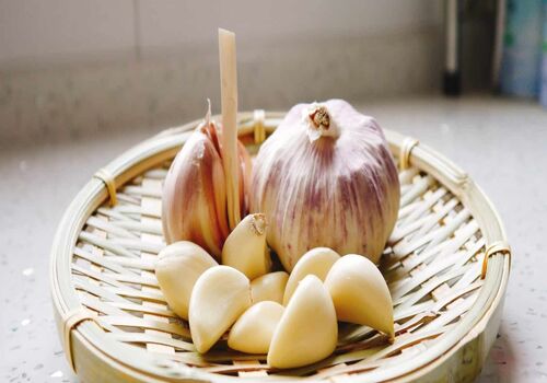  فواید سیر برای پوست و مو + روش استفاده